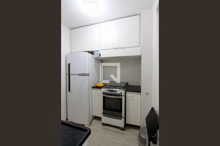 Cozinha de apartamento à venda com 1 quarto, 50m² em Barra da Tijuca, Rio de Janeiro