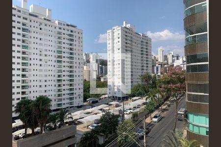 Vista de apartamento à venda com 3 quartos, 83m² em Buritis, Belo Horizonte