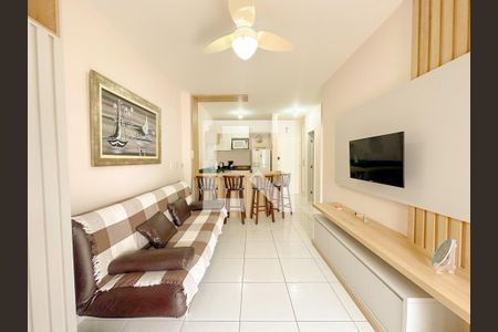 Sala de TV de apartamento para alugar com 1 quarto, 45m² em Ingleses Norte, Florianópolis