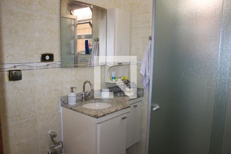 Banheiro de casa à venda com 2 quartos, 160m² em Jardim Paraventi, Guarulhos