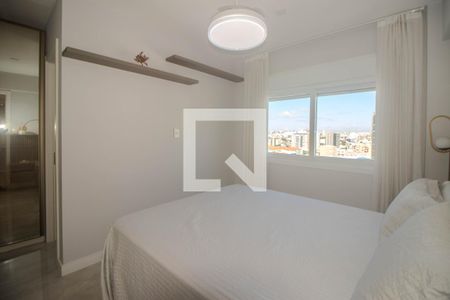 Suíte de apartamento para alugar com 2 quartos, 67m² em São Sebastião, Porto Alegre