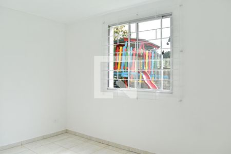 Quarto 1 de apartamento para alugar com 2 quartos, 50m² em Novo Mundo, Curitiba