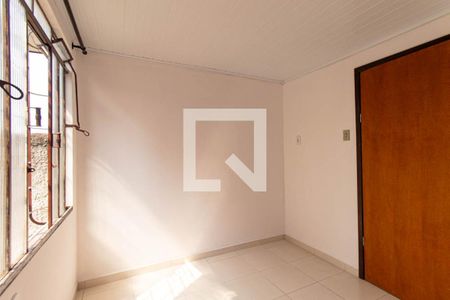 Quarto de casa para alugar com 1 quarto, 32m² em Cajuru, Curitiba