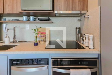 Sala / Cozinha de apartamento à venda com 1 quarto, 62m² em Pinheiros, São Paulo