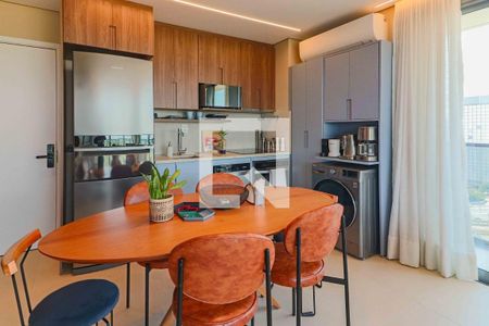 Sala / Cozinha de apartamento à venda com 1 quarto, 62m² em Pinheiros, São Paulo