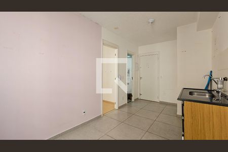 Sala / Cozinha de apartamento para alugar com 1 quarto, 25m² em Cidade Ademar, São Paulo