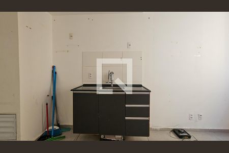 Sala / Cozinha de apartamento para alugar com 1 quarto, 25m² em Cidade Ademar, São Paulo