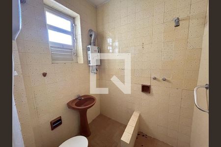 Banheiro de casa para alugar com 2 quartos, 70m² em Méier, Rio de Janeiro