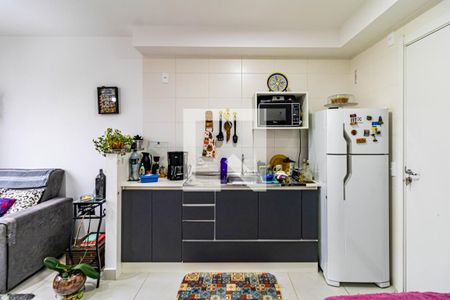 Cozinha de apartamento para alugar com 2 quartos, 32m² em Jardim Celeste, São Paulo