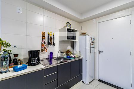 Cozinha de apartamento para alugar com 2 quartos, 32m² em Jardim Celeste, São Paulo