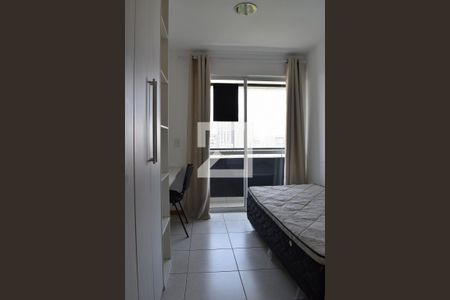 Quarto 2 de apartamento para alugar com 2 quartos, 74m² em Centro, Curitiba