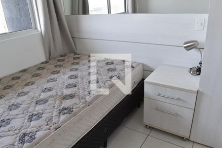 Quarto 1 de apartamento para alugar com 2 quartos, 74m² em Centro, Curitiba