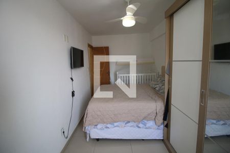 Quarto 1 de apartamento à venda com 2 quartos, 55m² em Olaria, Rio de Janeiro