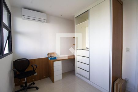 Quarto de apartamento para alugar com 3 quartos, 72m² em Barra da Tijuca, Rio de Janeiro