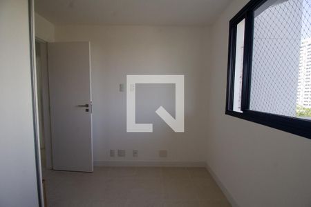 Quarto de apartamento para alugar com 3 quartos, 72m² em Barra da Tijuca, Rio de Janeiro