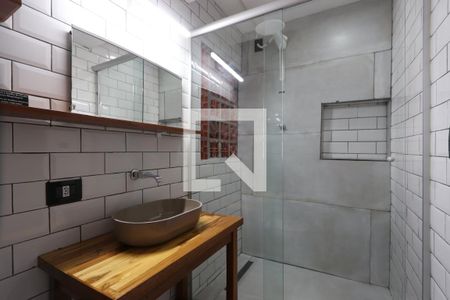 Banheiro de kitnet/studio para alugar com 1 quarto, 37m² em Centro Histórico de São Paulo, São Paulo