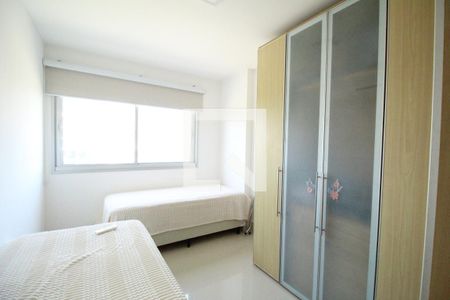 Quarto de apartamento para alugar com 2 quartos, 70m² em Barra Olímpica, Rio de Janeiro