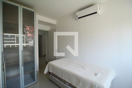 Quarto de apartamento para alugar com 2 quartos, 70m² em Barra Olímpica, Rio de Janeiro