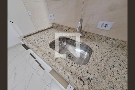 Sala/Cozinha de apartamento para alugar com 2 quartos, 44m² em Vila Paulicéia, São Paulo