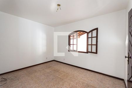 Sala de casa para alugar com 5 quartos, 179m² em Itaipu, Niterói