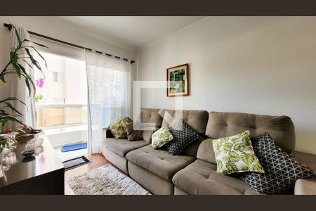 Sala de apartamento para alugar com 3 quartos, 75m² em Chácara Primavera, Campinas