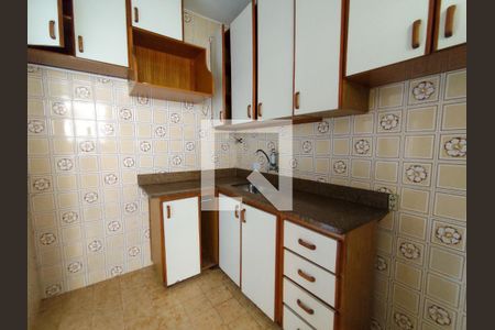 Apartamento para alugar com 3 quartos, 0m² em Santo Antônio, Belo Horizonte