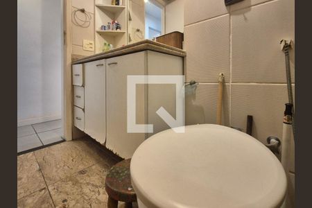 Apartamento para alugar com 90m², 3 quartos e 2 vagas Apartamento para alugar com 90m², 3 quartos e 2 vagasBanheiro Social