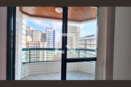 Vista da sala de apartamento para alugar com 1 quarto, 54m² em Aviação, Praia Grande