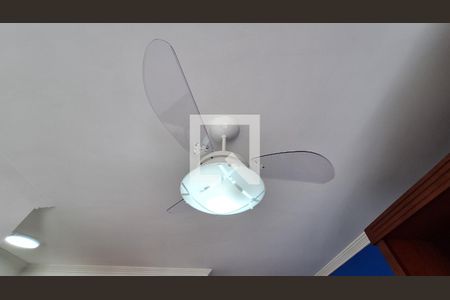 Detalhe da sala de apartamento para alugar com 1 quarto, 54m² em Aviação, Praia Grande