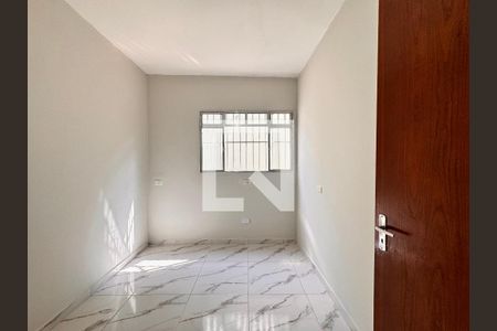 Quarto 1 de apartamento para alugar com 2 quartos, 40m² em Jardim Rina, Santo André