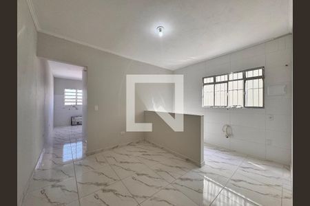 Sala de casa para alugar com 2 quartos, 40m² em Jardim Rina, Santo André