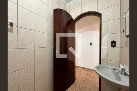 Banheiro de casa para alugar com 1 quarto, 64m² em Jardim Rina, Santo André