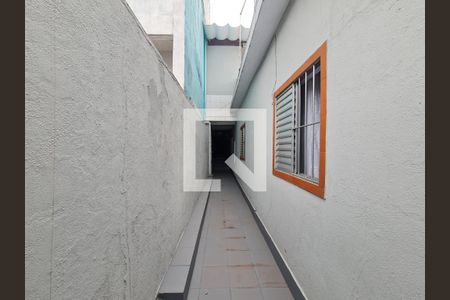 Casa à venda com 150m², 4 quartos e 1 vaga Casa à venda com 150m², 4 quartos e 1 vagaCorredor acesso a Despensa