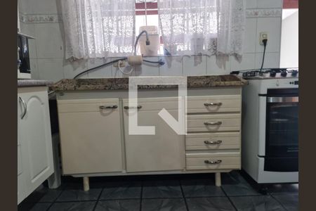 Casa à venda com 150m², 4 quartos e 1 vaga Casa à venda com 150m², 4 quartos e 1 vagaCozinha