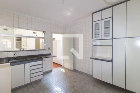 Cozinha de casa à venda com 2 quartos, 150m² em Vila Monumento, São Paulo