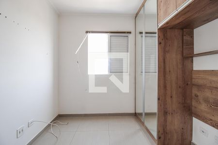 Quarto 2 de apartamento para alugar com 2 quartos, 56m² em Vila Assis Brasil, Mauá