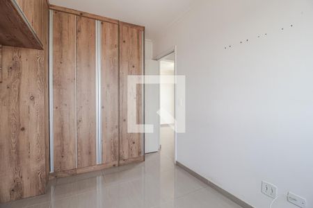 Quarto 2 de apartamento para alugar com 2 quartos, 56m² em Vila Assis Brasil, Mauá