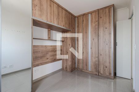 Quarto 2 de apartamento para alugar com 2 quartos, 56m² em Vila Assis Brasil, Mauá