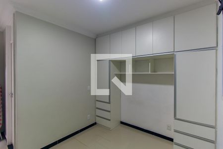 Suíte de apartamento para alugar com 2 quartos, 55m² em Quinta da Paineira, São Paulo