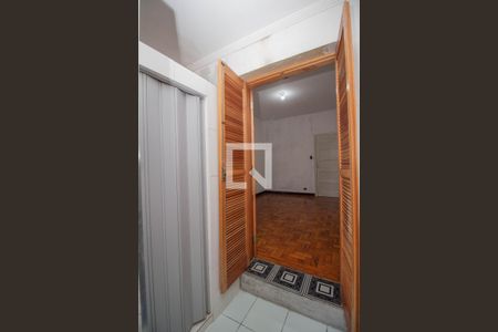 Corredor de casa para alugar com 1 quarto, 40m² em Piqueri, São Paulo