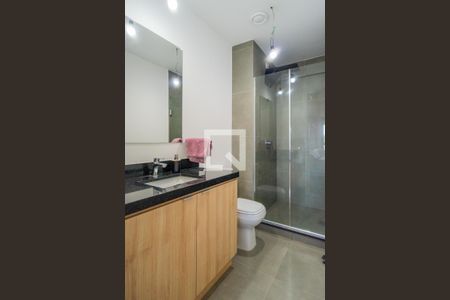 Banheiro de apartamento à venda com 1 quarto, 37m² em Teresópolis, Porto Alegre