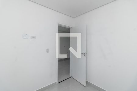 Quarto 1 de apartamento para alugar com 2 quartos, 38m² em Vila Dalila, São Paulo