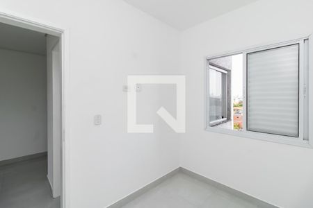 Quarto 2 de apartamento para alugar com 2 quartos, 38m² em Vila Dalila, São Paulo