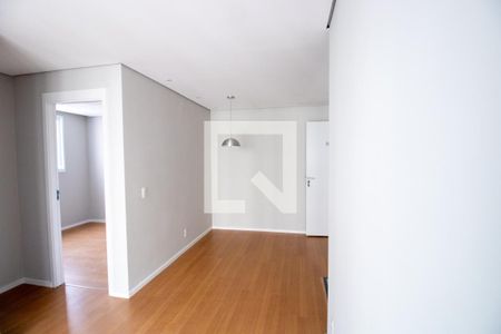 Sala de apartamento para alugar com 2 quartos, 45m² em Camorim, Rio de Janeiro