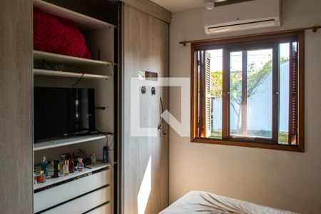 Quarto  de casa de condomínio à venda com 1 quarto, 32m² em Guarujá, Porto Alegre