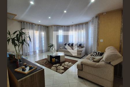 Casa de condomínio à venda com 206m², 4 quartos e 2 vagasSala