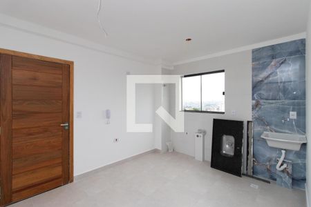 Sala/Cozinha de apartamento para alugar com 2 quartos, 32m² em Vila Nivi, São Paulo