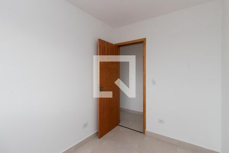 Quarto 1 de apartamento para alugar com 2 quartos, 32m² em Vila Nivi, São Paulo