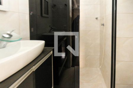 Banheiro de apartamento para alugar com 2 quartos, 59m² em Vila Bela, São Paulo