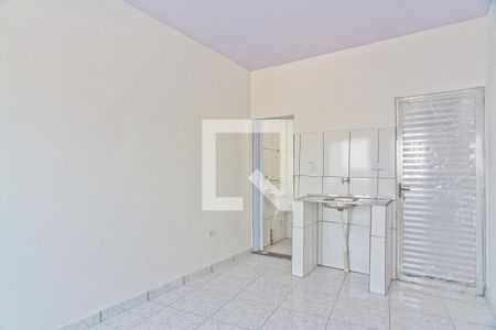 Kitnet de casa para alugar com 1 quarto, 30m² em Vila Diva, São Paulo